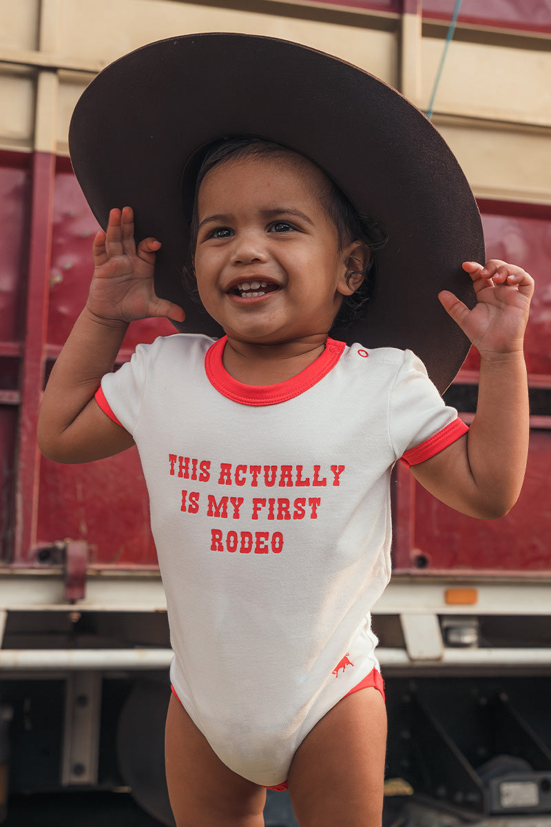 RINGERS WESTERN First Rodeo Babies Short Sleeve Romper - Off White / Red