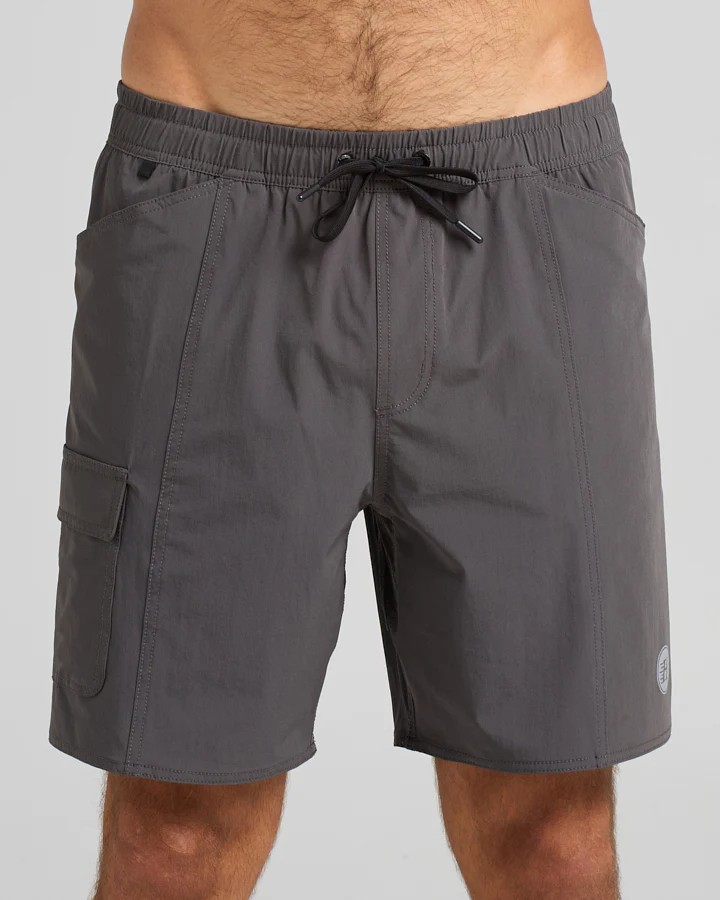 The Mad Hueys COASTLINE | 18" HYBRID SHORT - CHARCOAL