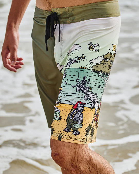 The Mad Hueys BIG DAY FOR IT | BOARDSHORT 20" - DUSTY GREEN