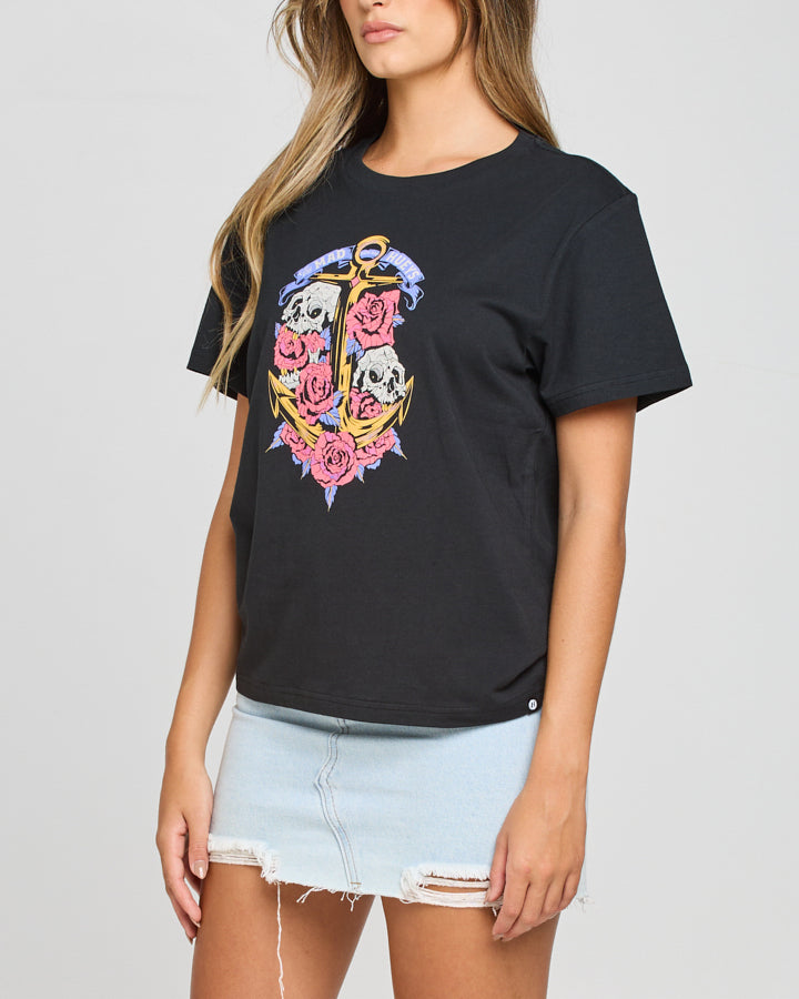 The Mad Hueys SKULLS AND ROSES | WOMENS SS TEE - BLACK