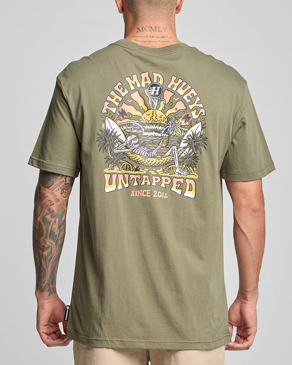 The Mad Hueys UNTAPPED | SS TEE - OLIVE