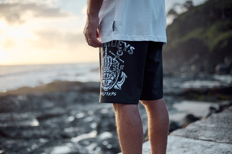 The Mad Hueys AHOY FKRS | 20" BOARDSHORT - BLACK