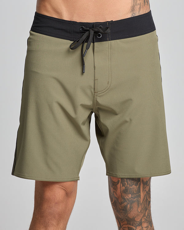 The Mad Hueys SEND IT | 18" BOARDSHORT - OLIVE