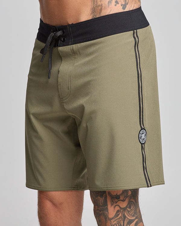 The Mad Hueys SEND IT | 18" BOARDSHORT - OLIVE