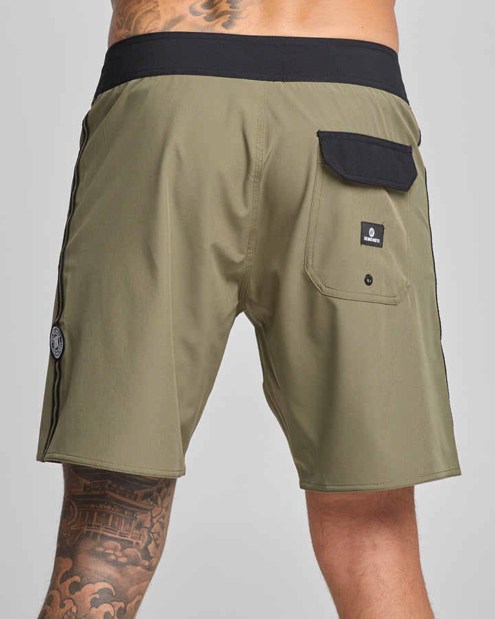 The Mad Hueys SEND IT | 18" BOARDSHORT - OLIVE