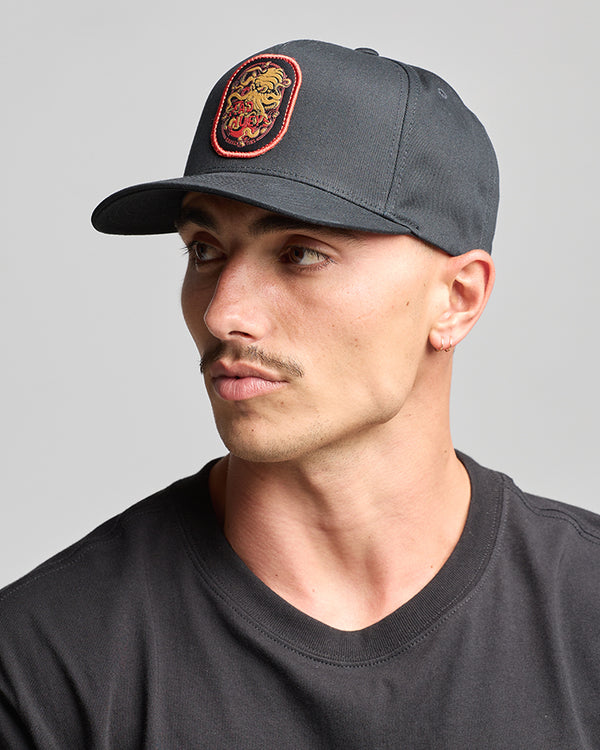 The Mad Hueys KRAKEN TINS | TWILL SNAPBACK - BLACK-OSFM