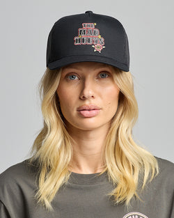 The Mad Hueys SKULL TATTOO | WOMENS TWILL TRUCKER - BLACK-OSFM