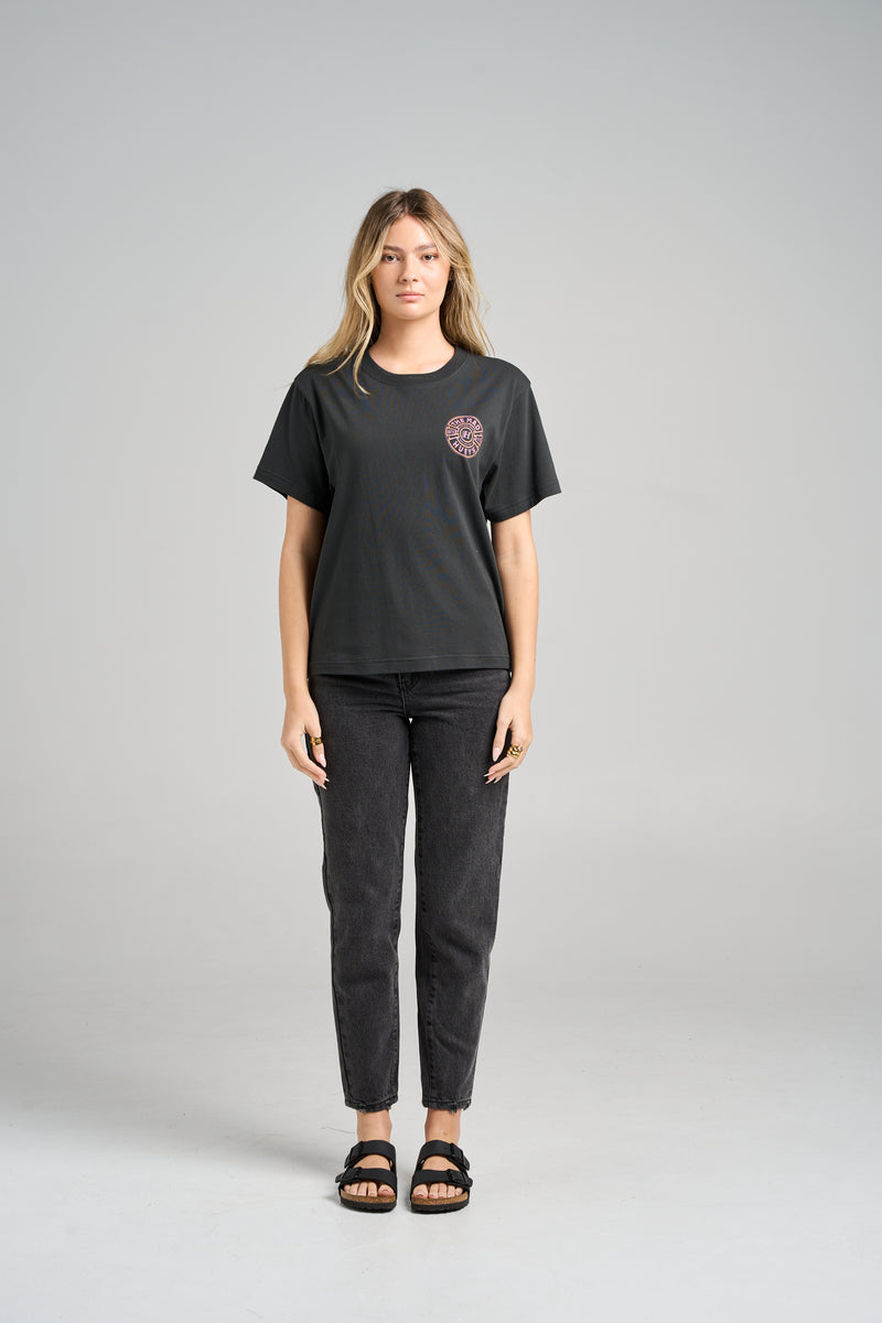 The Mad Hueys MAD SERIES | WOMENS SS TEE - VINTAGE BLACK