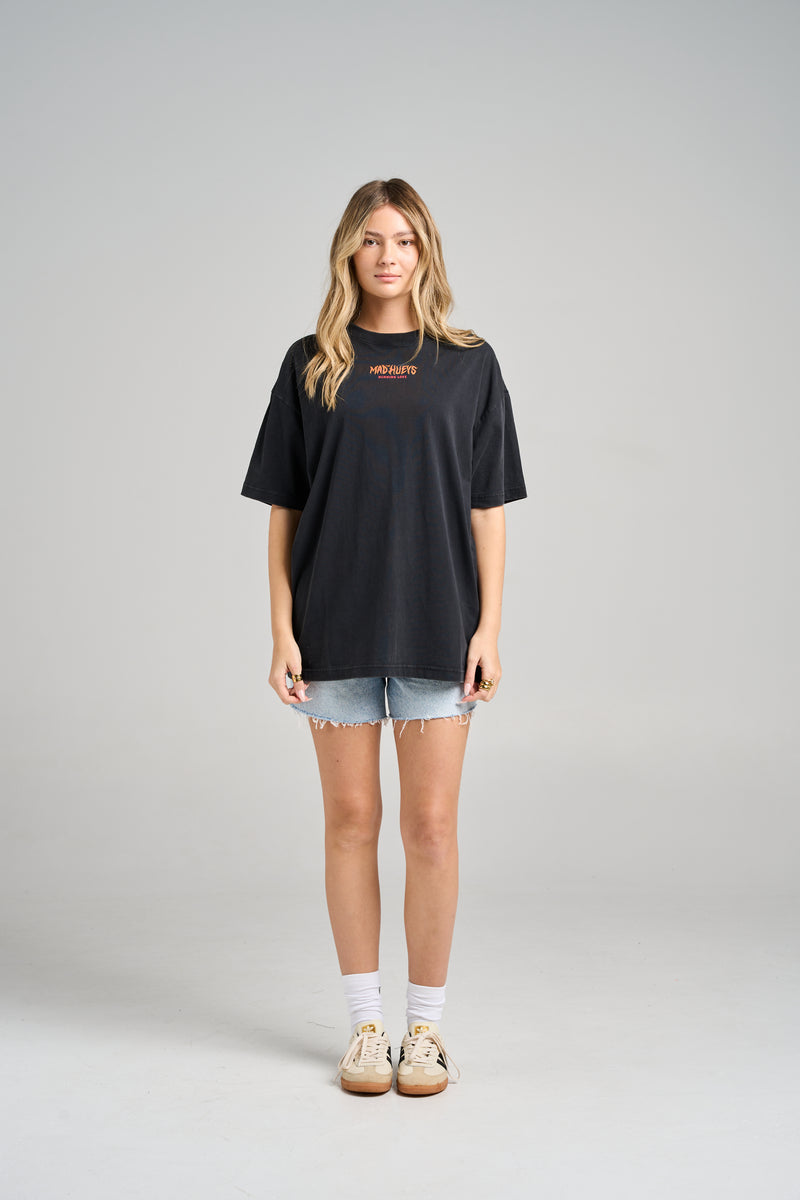 The Mad Huey BURNING LOVE | WOMENS OVERSIZED SS TEE - WASHED BLACK