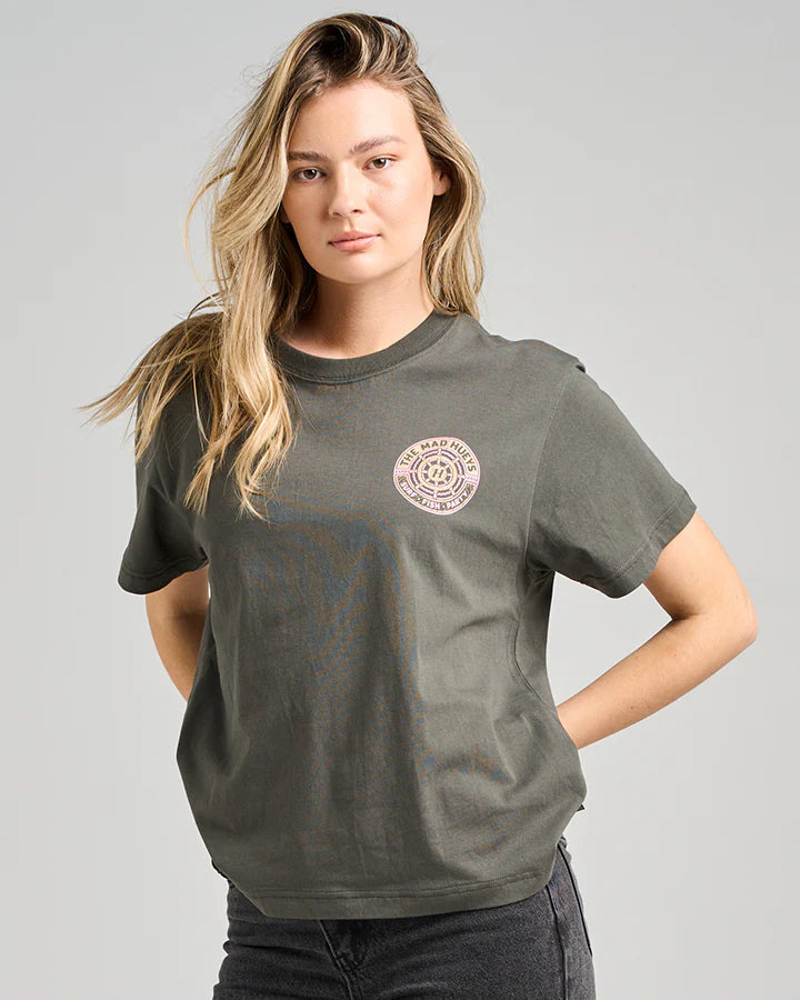 The Mad Hueys Ship Wheel / Womens SS Tee - Charcoal