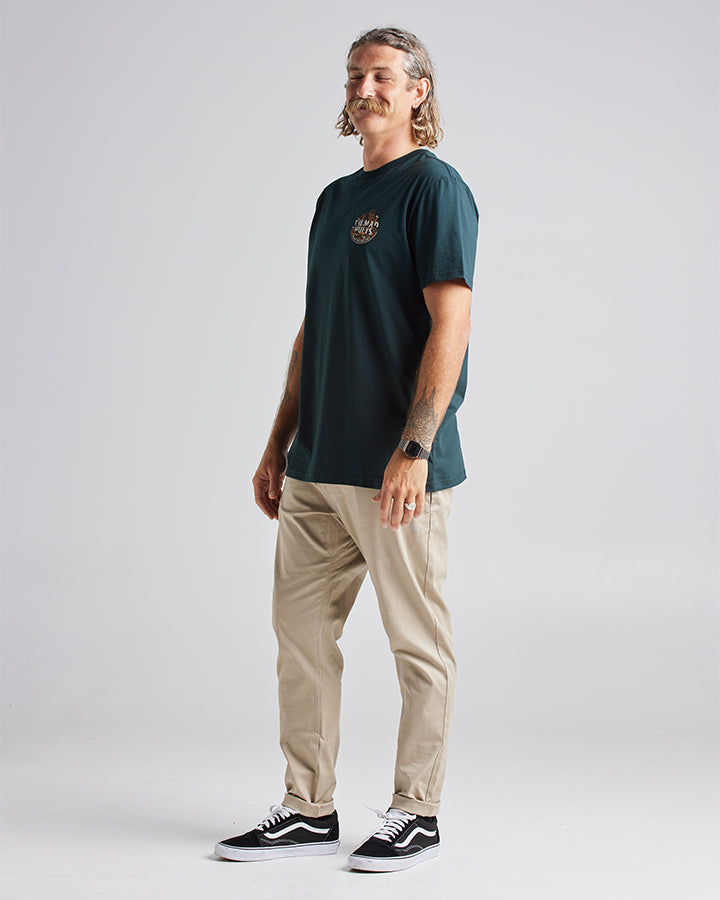The Mad Hueys KRAKEN SOME TINS | SS TEE - PINE GREEN