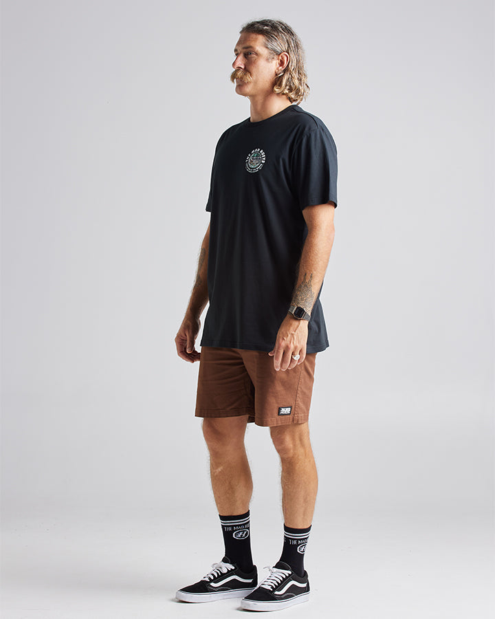 The Mad Hueys FOAMING SHARK | SS TEE - BLACK