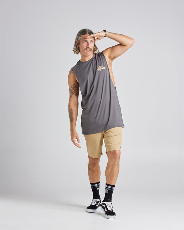 The Mad Hueys - COMPASS CAPTAIN | MUSCLE - CHARCOAL