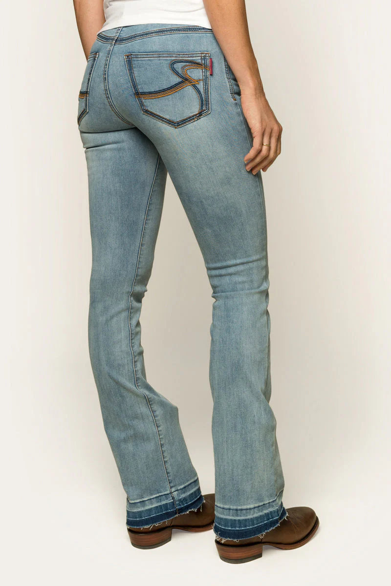 RINGERS WESTERN Billie Mid Rise Bootleg Jeans - Light Blue