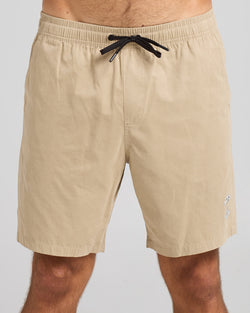 The Mad Hueys SKULL ANCHOR | 18" VOLLEY SHORT - TAUPE