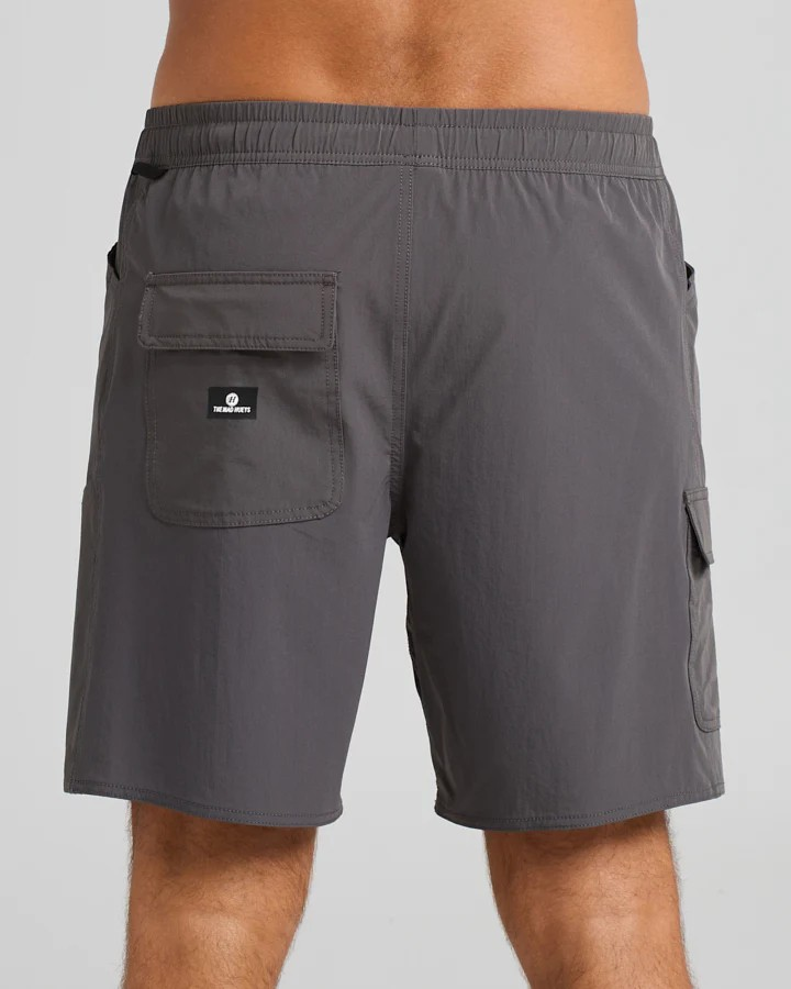 The Mad Hueys COASTLINE | 18" HYBRID SHORT - CHARCOAL