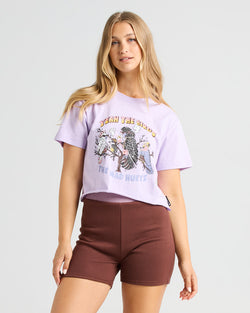 The Mad Hueys YEAH THE BIRDS | WOMENS CROP SS TEE - BABY LILAC