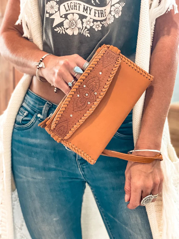 Iggy Boho Suede Purse – Mahiya