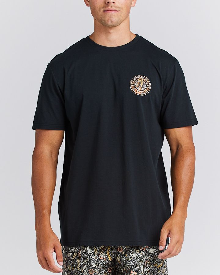 The Mad Hueys Surf Fish Party SS Tee - Black/Multi